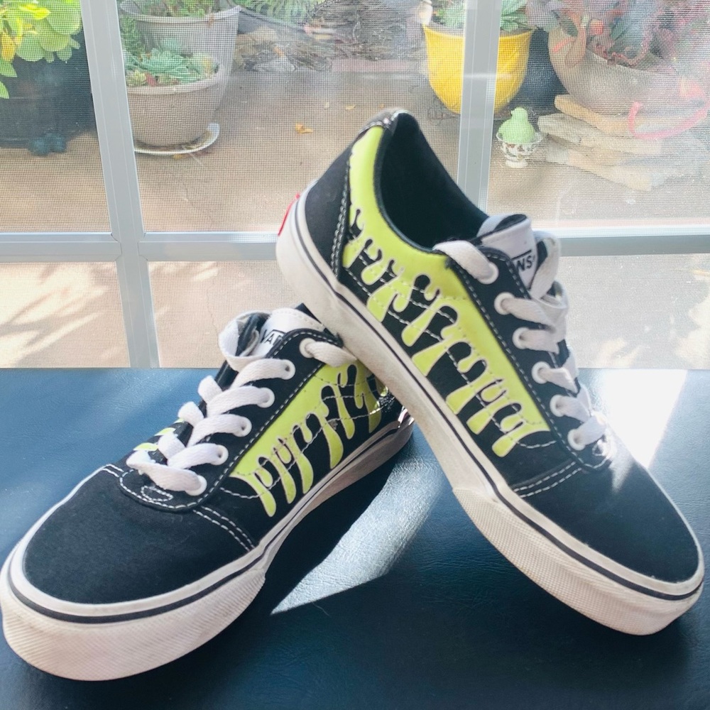 VANS ERA Glow in the Dark Black PAINT DRIP Neon Green Skate Shoes YOUTH SIZE 2